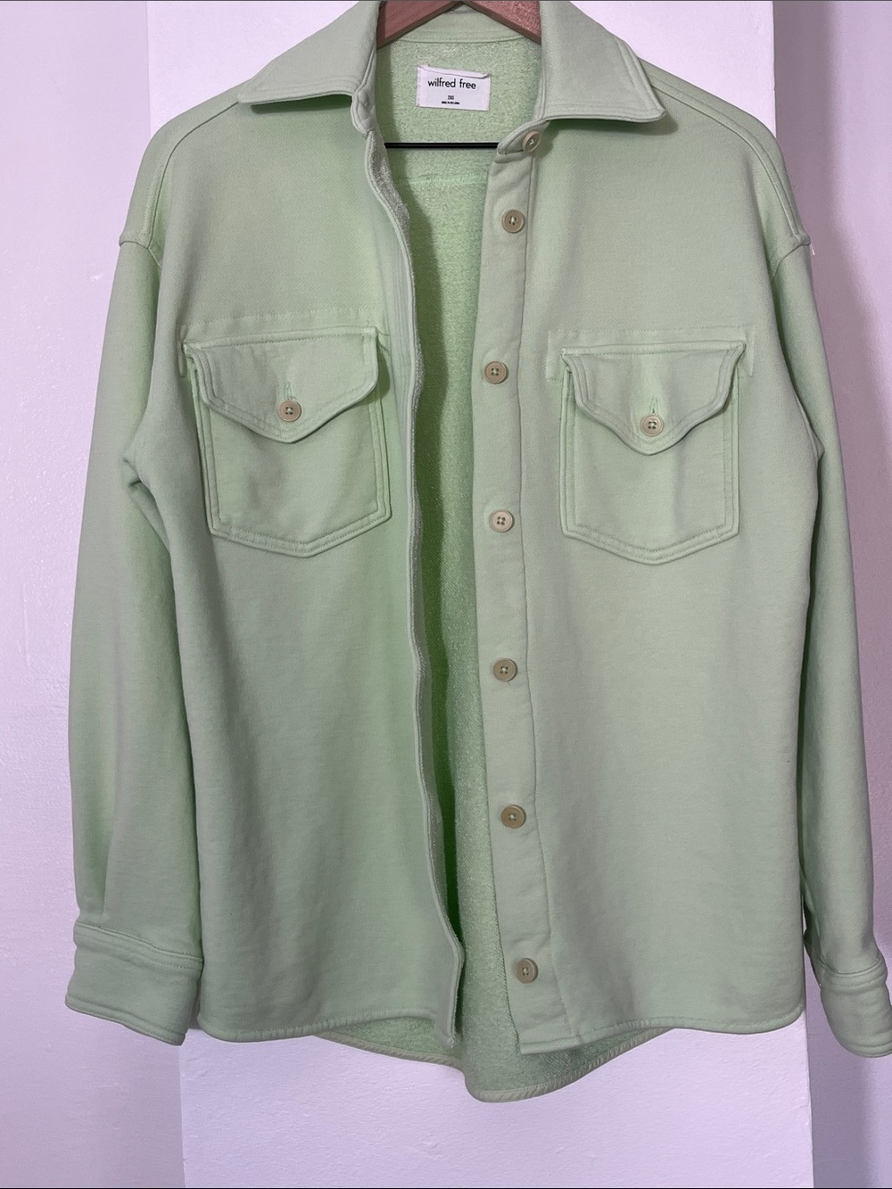 Aritzia Wilfred Free Terry
Fleece Shirt - Picture 9 of 9